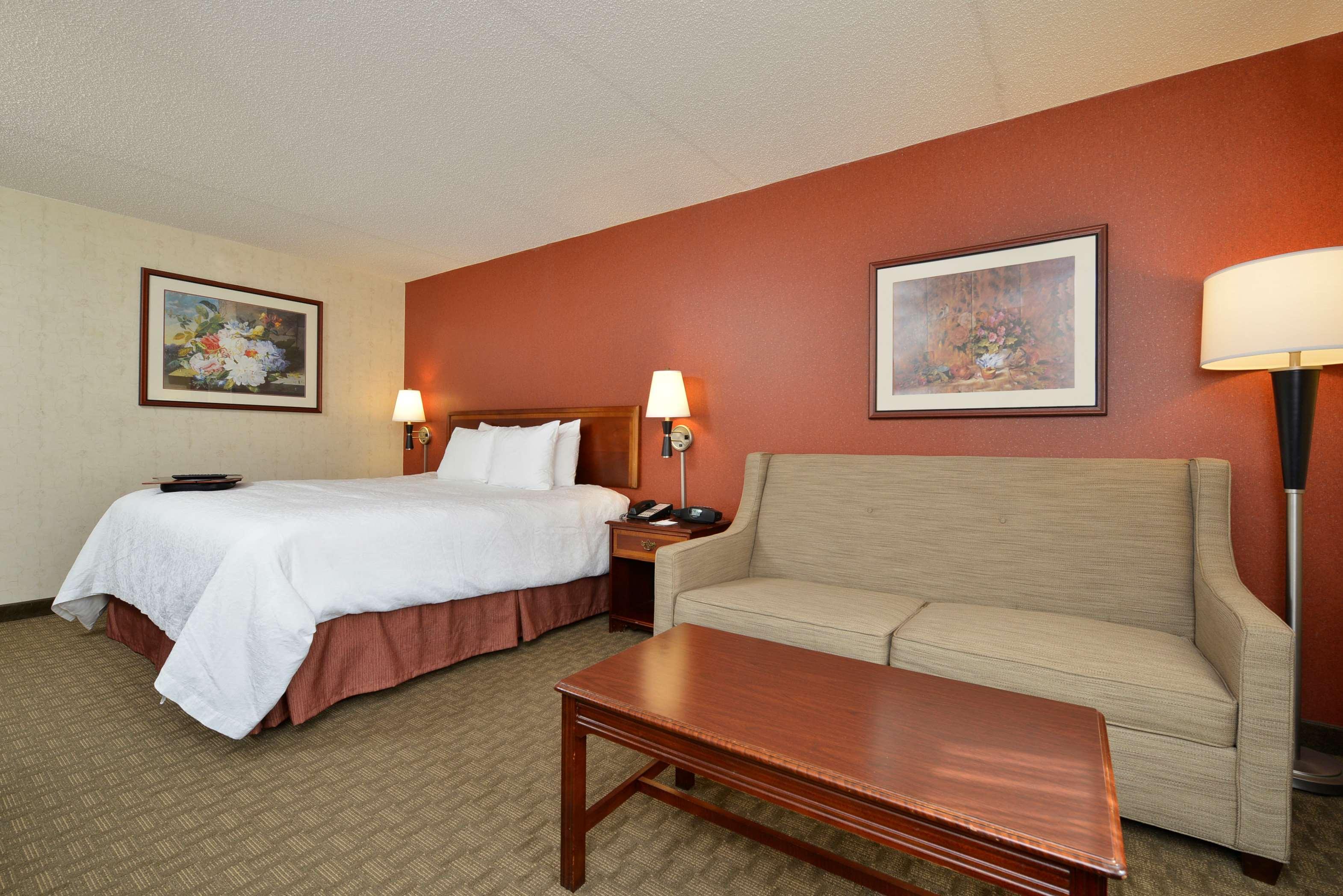 Hampton Inn East Aurora Exterior foto