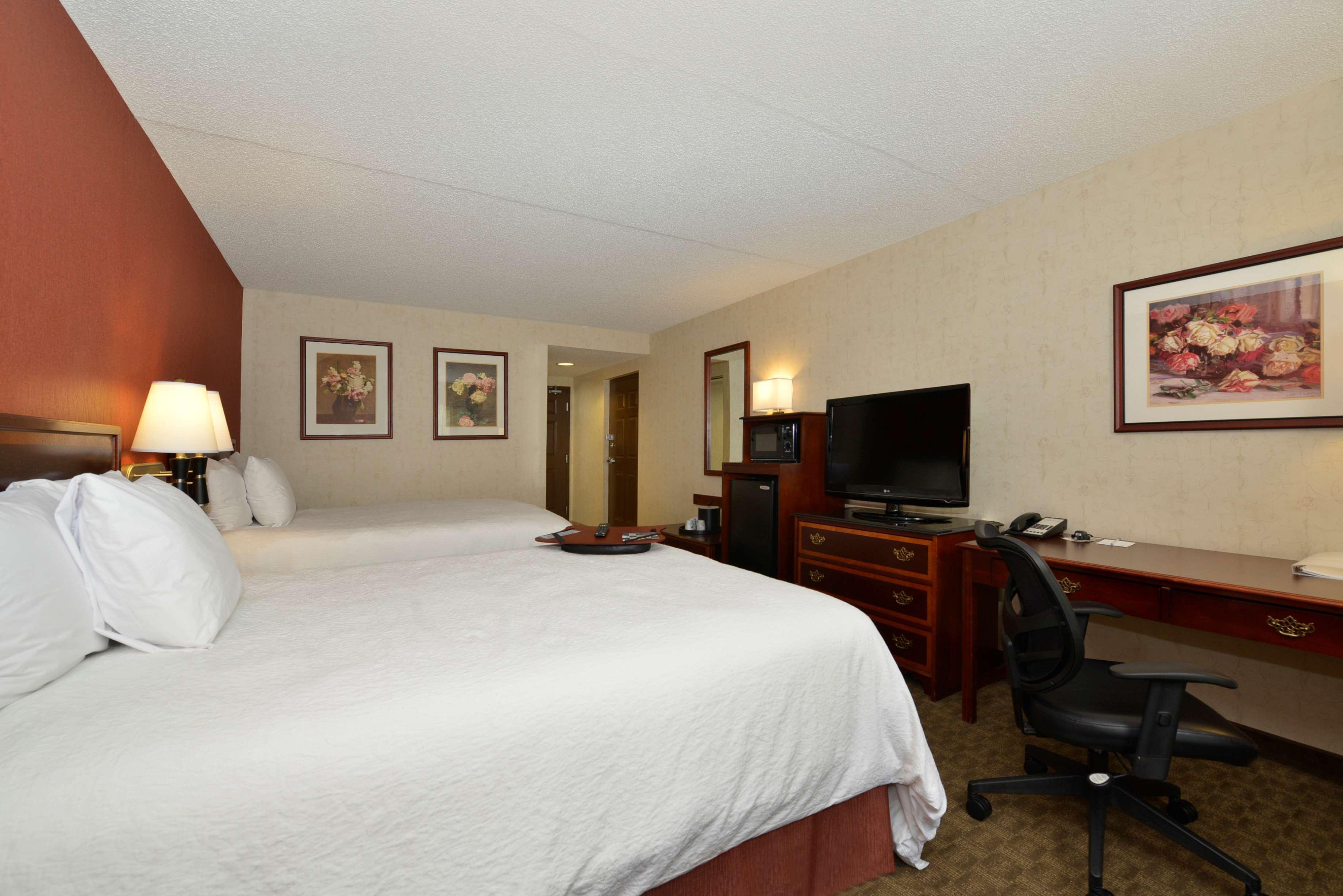 Hampton Inn East Aurora Exterior foto